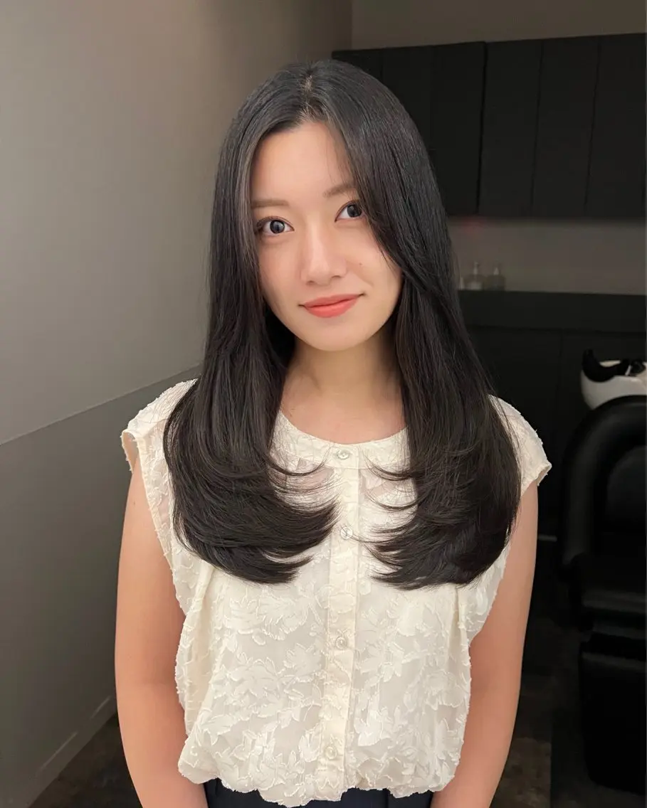 セミロング レイヤーカット レイヤーカット 顔周りカットYUKIのヘアスタイル
