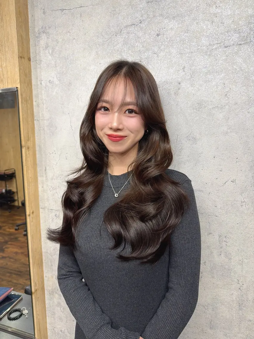 ロング カラー ヘアアレンジ レイヤー/髪質改善/ 小顔/モテ韓国ヘアのヘアスタイル