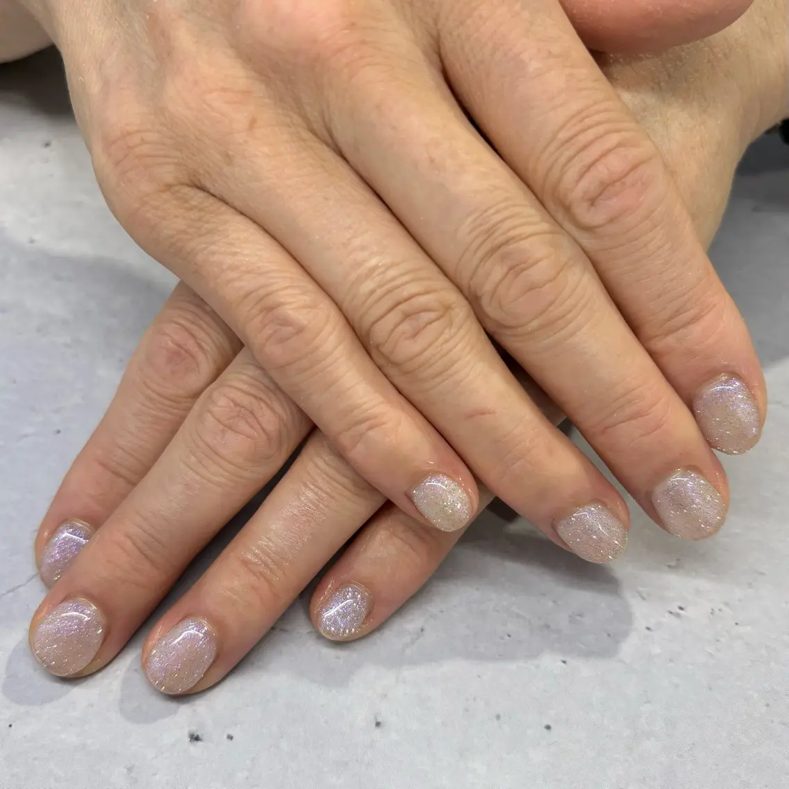 ネイル ブルー フラッシュネイル ワンカラーネイル パープル ハンドネイル 荒巻 めいのネイルデザイン