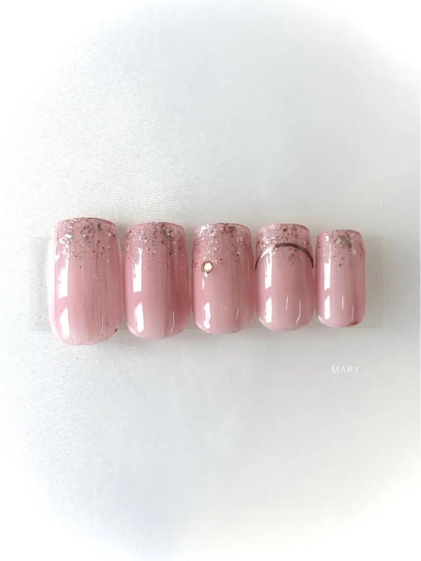 ネイル ニュアンスネイル オフィスネイル ピンク ハンドネイル Mary nail .narumiのネイルデザイン