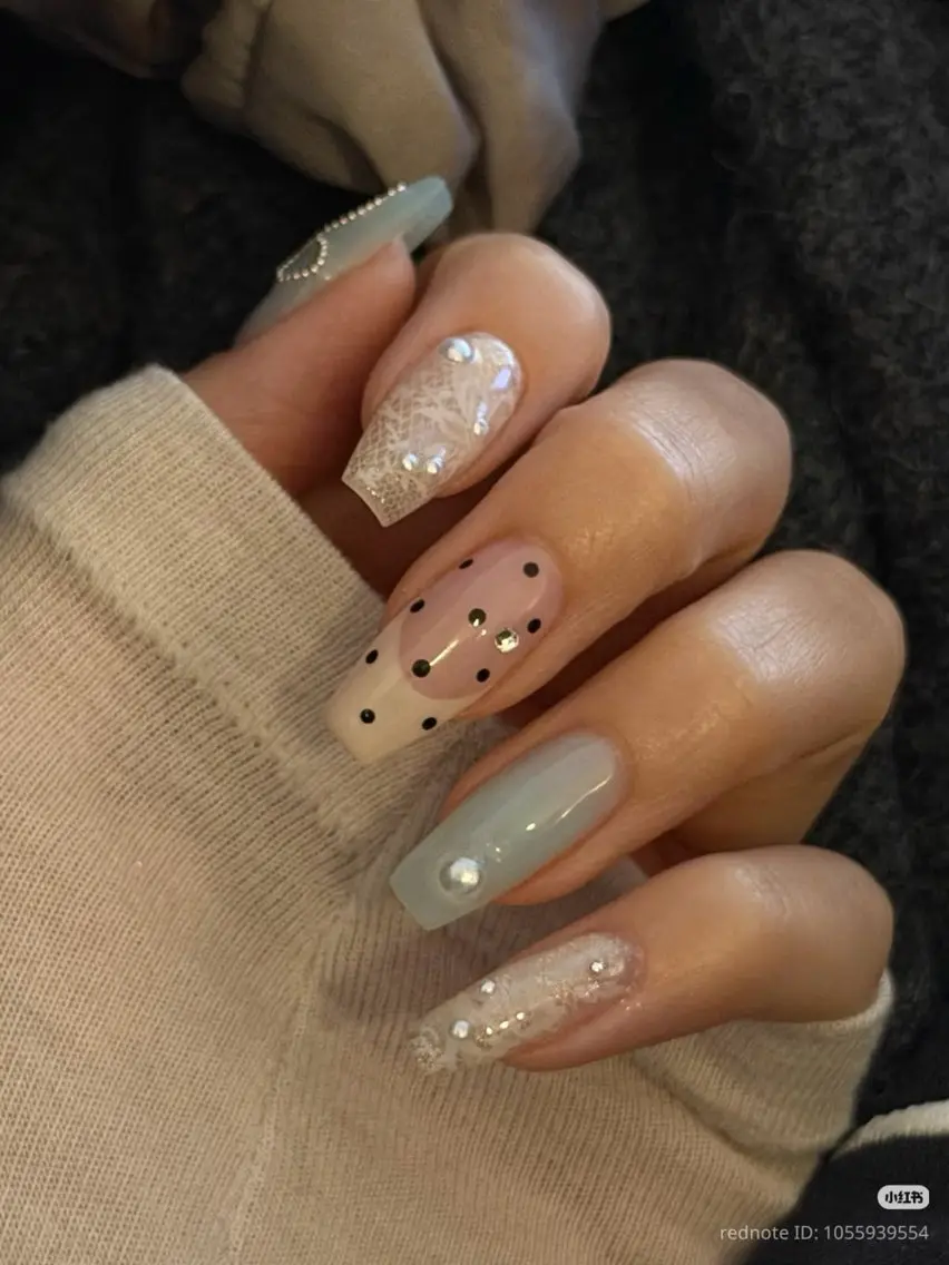 ネイル フレンチネイル キラキラネイル 韓国ネイル シンプルネイル ワンホンネイル ハンドネイル MEI Nailのネイルデザイン