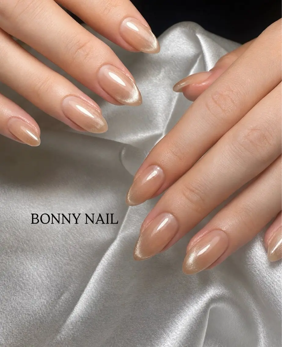 ネイル フレンチネイル マグネットネイル ハンドネイル BONNY NAIL 【えみか】のネイルデザイン