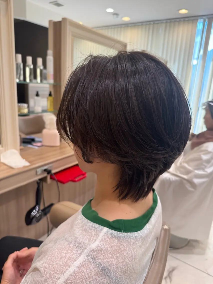ショート カット トリートメント ママ美容師⭐️ シモダイラ ヒデミのヘアスタイル