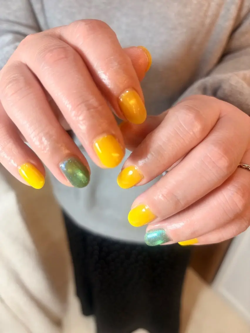 ネイル グリーン 黄色 SUU nailのネイルデザイン