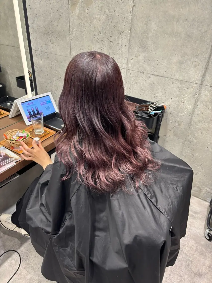 カラー ブリーチ ブリーチなしカラー ヘアカラー トリートメント 暖色/ハイトーン/ カラー/HBLのヘアスタイル