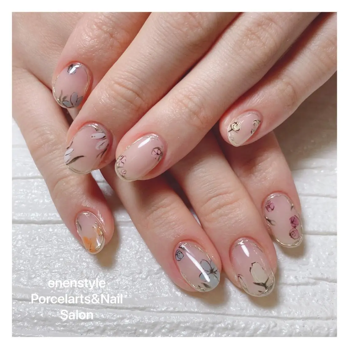 ミディアム ネイル 🐾enen style 🐾のネイルデザイン