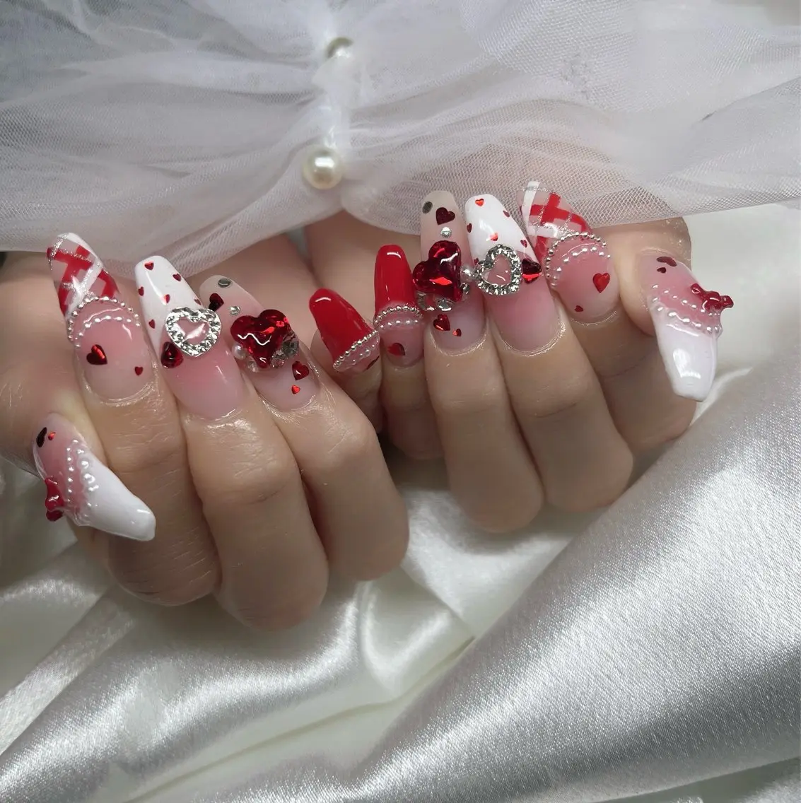 ネイル ロングネイル ハンドネイル YOLO NAILのネイルデザイン