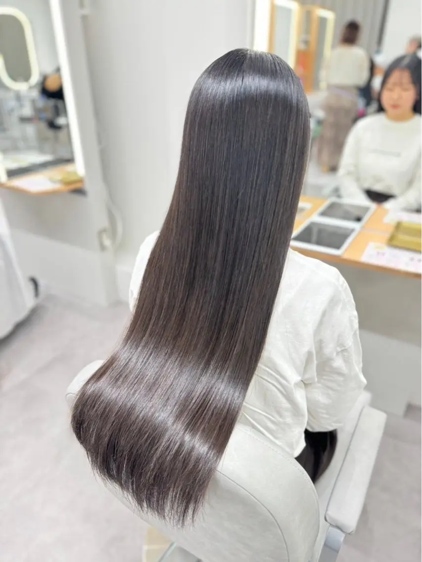 ロング 縮毛矯正 上川 柚綺のヘアスタイル