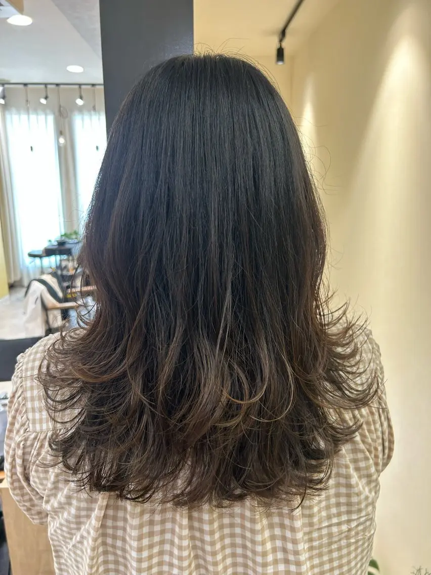 ロング カラー レイヤーカット カット トリートメント hubhair レイヤー/透明感のヘアスタイル