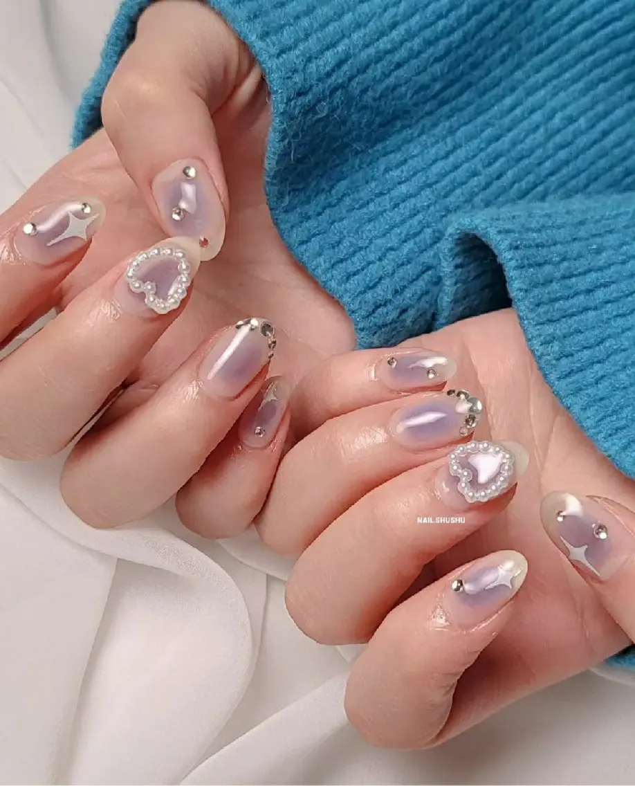 ネイル 持ち込み ニュアンスネイル ワンカラーネイル シンプルネイル 冬ネイル ハンドネイル 3dパーツ/流行り 👧shushu❤️のネイルデザイン