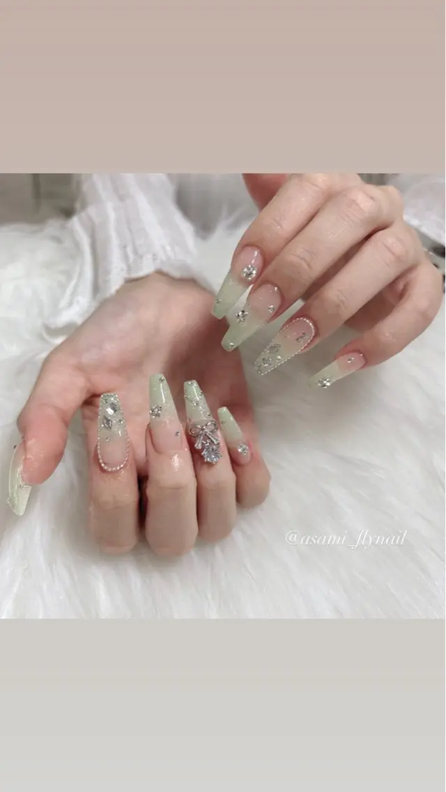 ネイル FLY Nail Salonのネイルデザイン