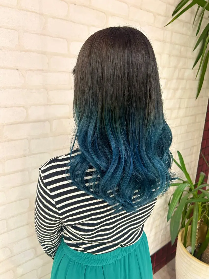 ロング ヘアカラー 中川 拓弥のヘアスタイル