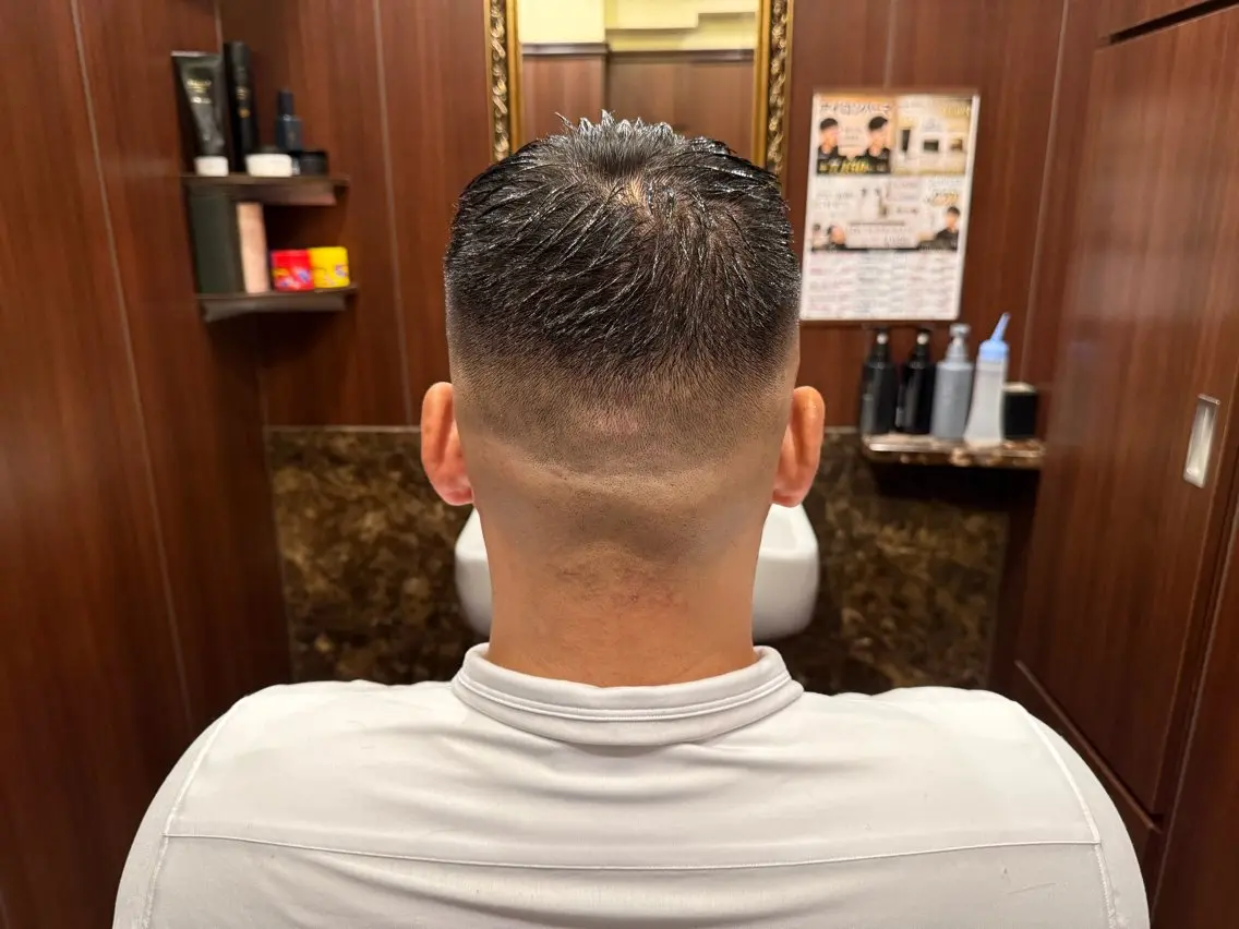 ショート メンズ フェードカット スキンフェード 竹村 優のヘアスタイル