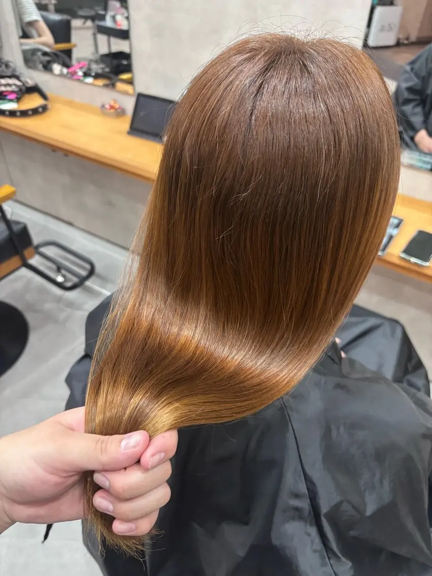 セミロング カラー ヘアカラー 西村 りみのヘアスタイル