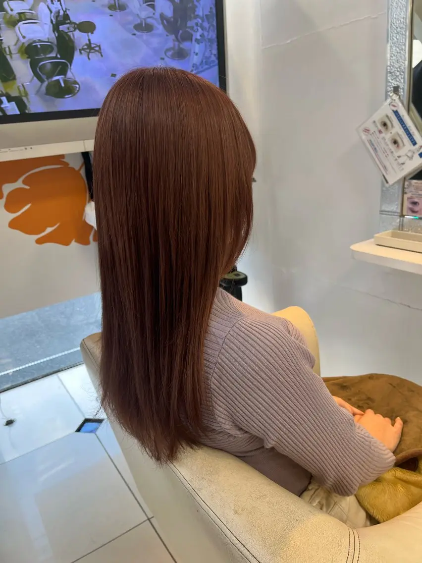 セミロング カラー ブラウンカラー 透明感カラー 柳川 玲也のヘアスタイル