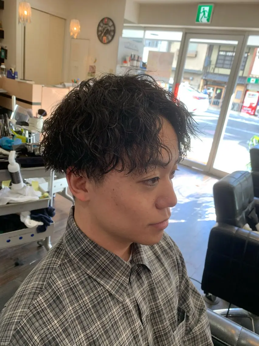 ショート パーマ メンズ アップバング マッシュ カット パーマ トリートメント 西尾 太郎のヘアスタイル