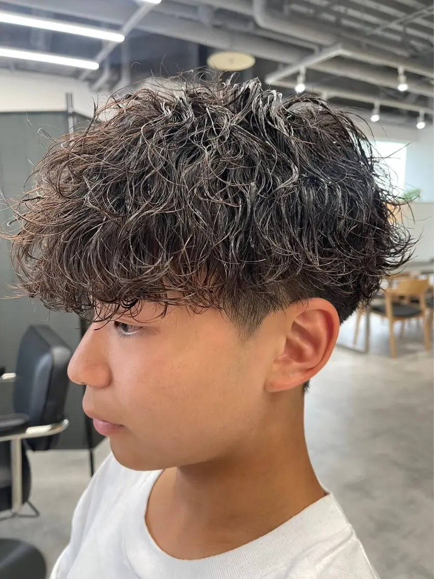 ショート パーマ メンズ メンズパーマ スパイキーショート 波巻きパーマ ショートヘア スパイラルパーマ 波巻きスパイラル🌀 新潟/万代/山下優のヘアスタイル