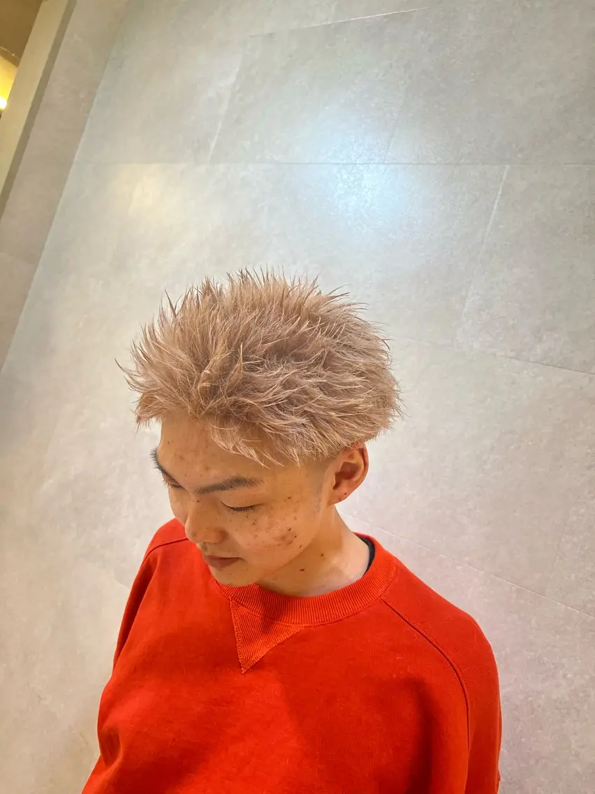カラー メンズ メンズブリーチ ベージュカラー ブリーチ ピンクカラー ピンクベージュ カット ヘアカラー 郡山駅前メンズ特化 岩﨑大翼のヘアスタイル