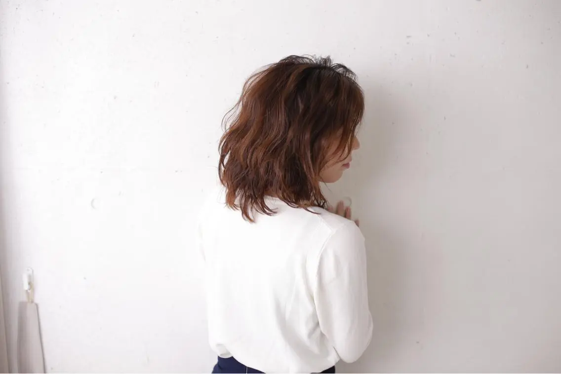 ミディアム KOOKI スティードトーキョーのヘアスタイル