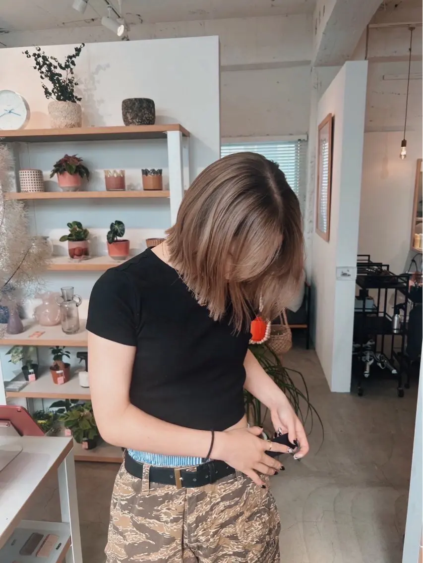 カラー ベージュカラー ウメキ ユウカのヘアスタイル