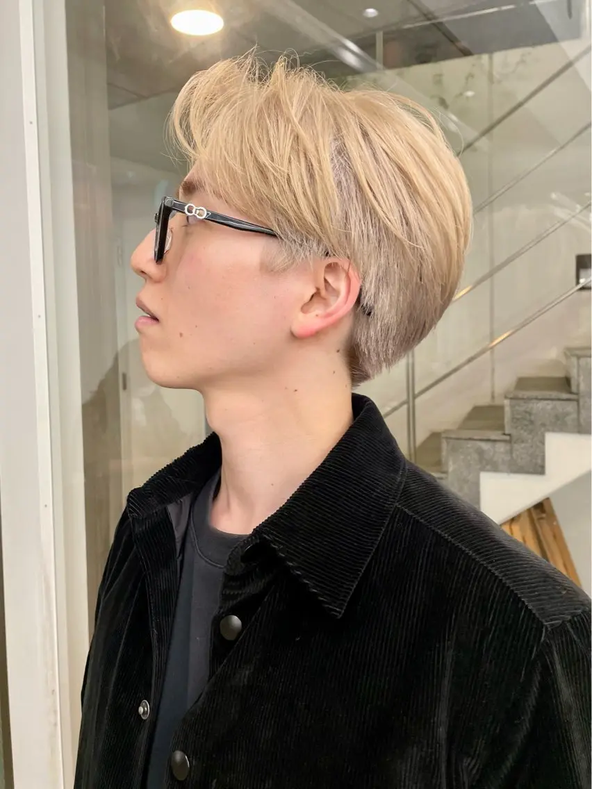 ショート カラー メンズ センターパート ベージュカラー ミルクティーベージュ 渋谷メンズショート 特化🥋　渡邊健流のヘアスタイル