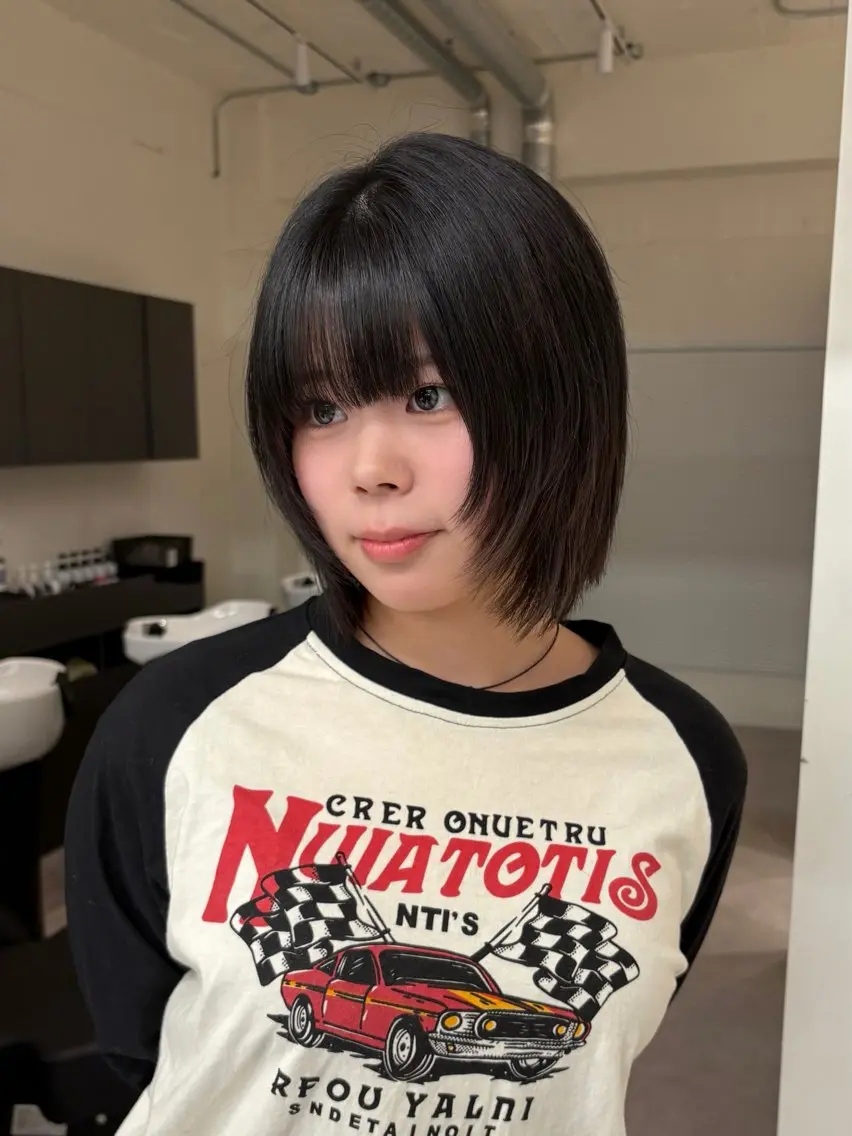 ミディアム ボブ 顔まわりレイヤー レイヤーカット ✂️カットモデル✂️ /しょうのヘアスタイル