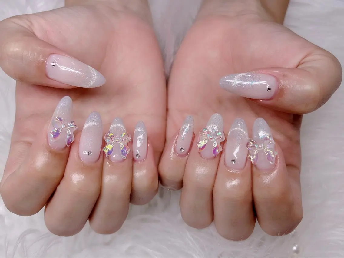 ネイル 成人式 フラッシュネイル フットネイル ジェルネイル 卒業式 ハンドネイル ハンドケア mione_ou nail salonのネイルデザイン