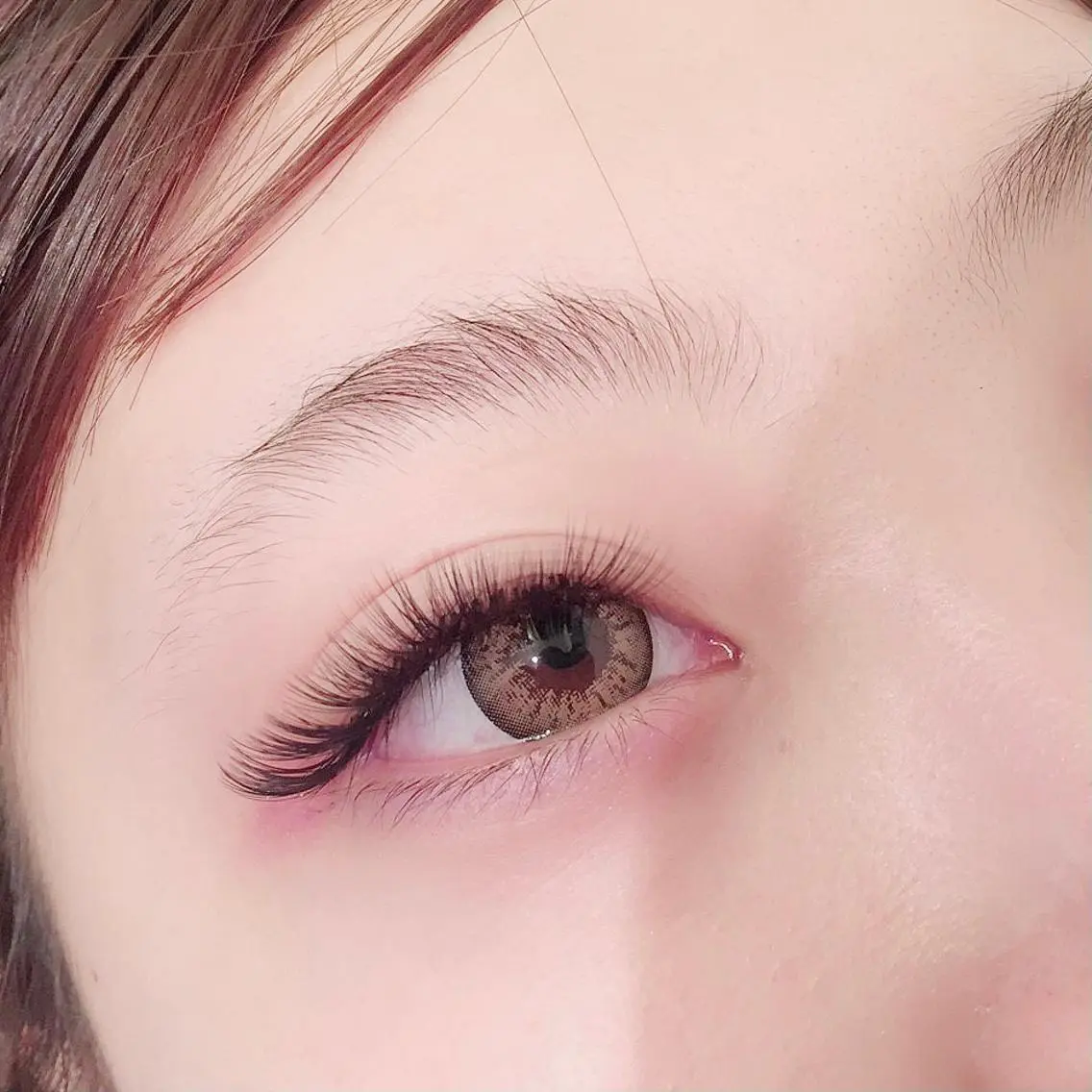 ボリュームラッシュ300本（オフ＋500円）の写真