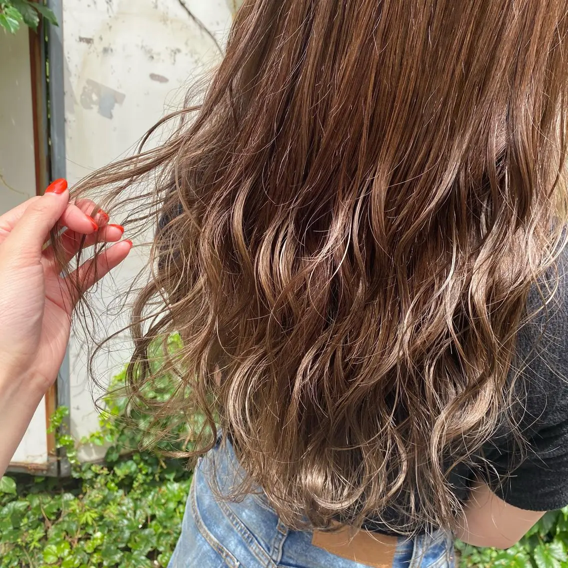 ロング カラー 清村 和音のヘアスタイル