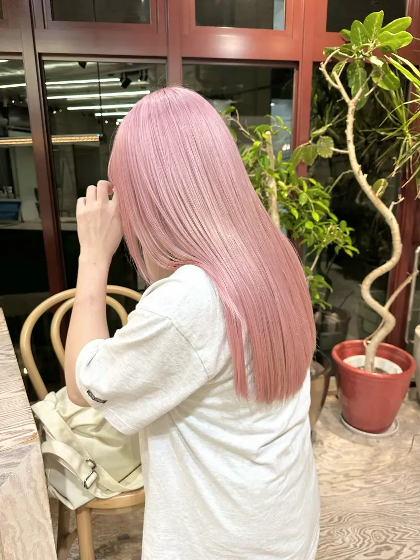 ロング カラー ハイトーンカラー カット トリートメント kai .のヘアスタイル