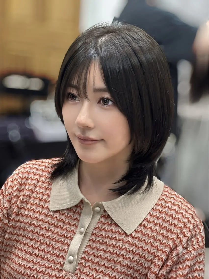 ミディアム カット ヘアカラー MIHO 🫧似合わせレイヤーのヘアスタイル