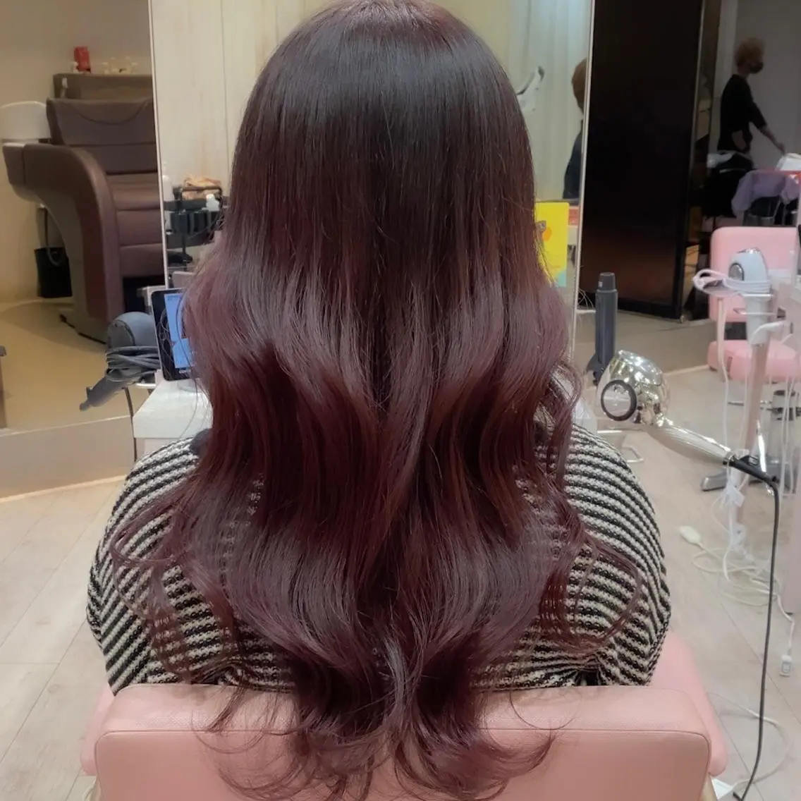 ロング カラー カット ヘアカラー トリートメント 顔まわりカット🌟 くびれヘア/寺門遥輝のヘアスタイル