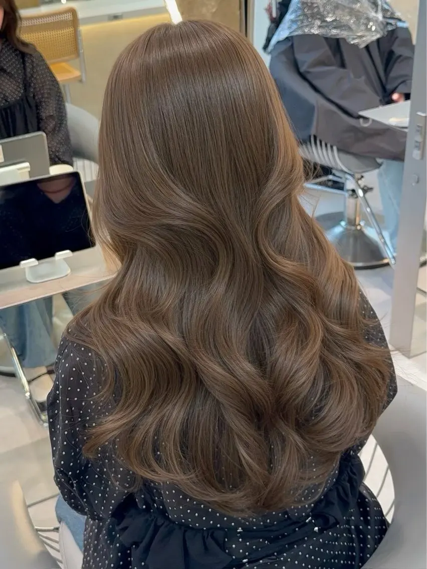ロング ヘアカラー 【激安ご案内中】🫧 モモハ🫧 /博多のヘアスタイル
