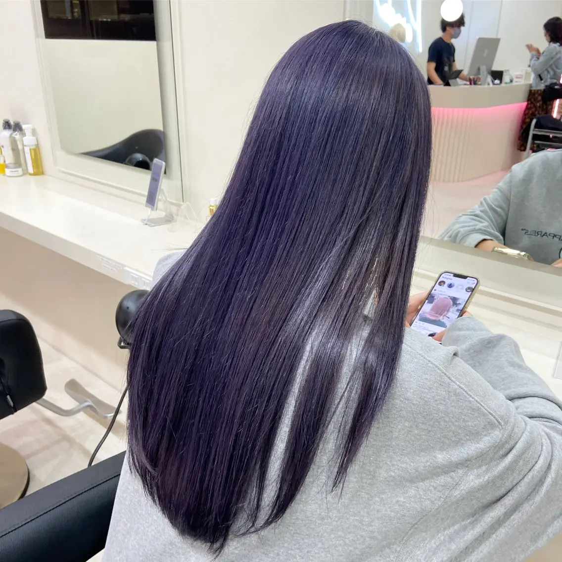 ロング カラー モテ髪ハイトーン🫧 serina🎀池袋のヘアスタイル