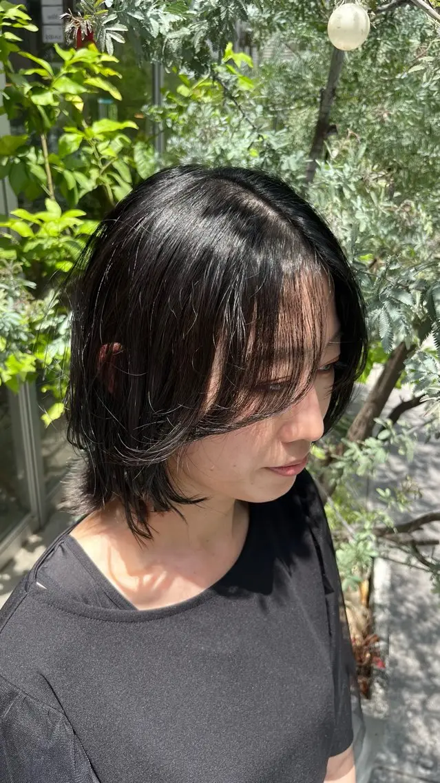 ミディアム 岡野 豪のヘアスタイル