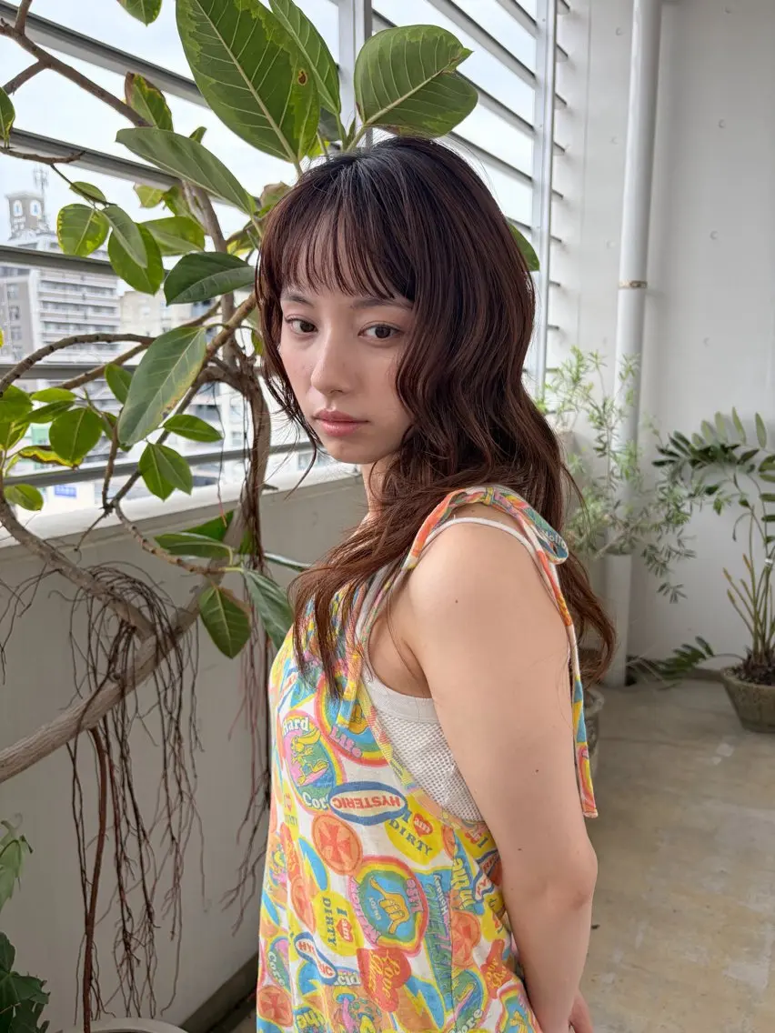 ロング カラー ブラウンカラー オレンジ ヘアカラー ハルカ 透明感カラーのヘアスタイル