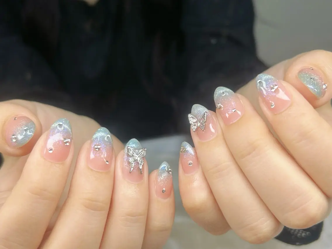 ネイル アートネイル チークネイル 成人式 入学式 長さ出し ハンドネイル Lino Nailのネイルデザイン