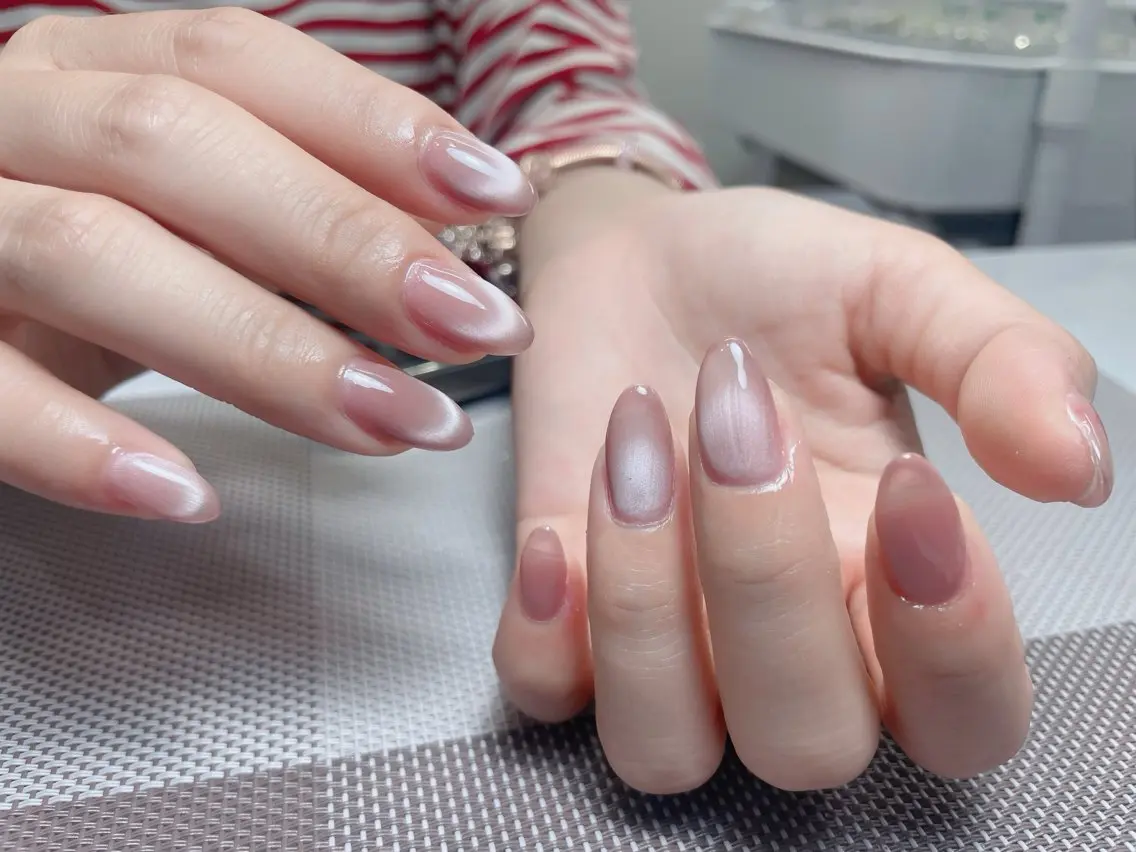 ネイル チークネイル 長さ出し フレンチネイル グラデーション キラキラネイル 中野駅から2分 MEO NAILのネイルデザイン