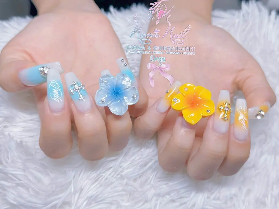 ミディアム ハンドネイル Linanail Nambaのネイルデザイン