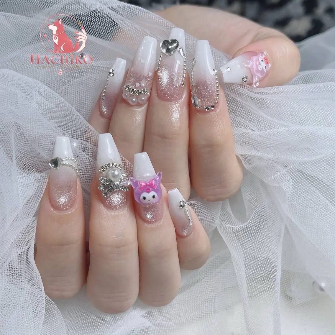 ネイル チークネイル クリアネイル ガーリー キラキラネイル 韓国ネイル ハンドネイル Hachiko Nail Salonのネイルデザイン