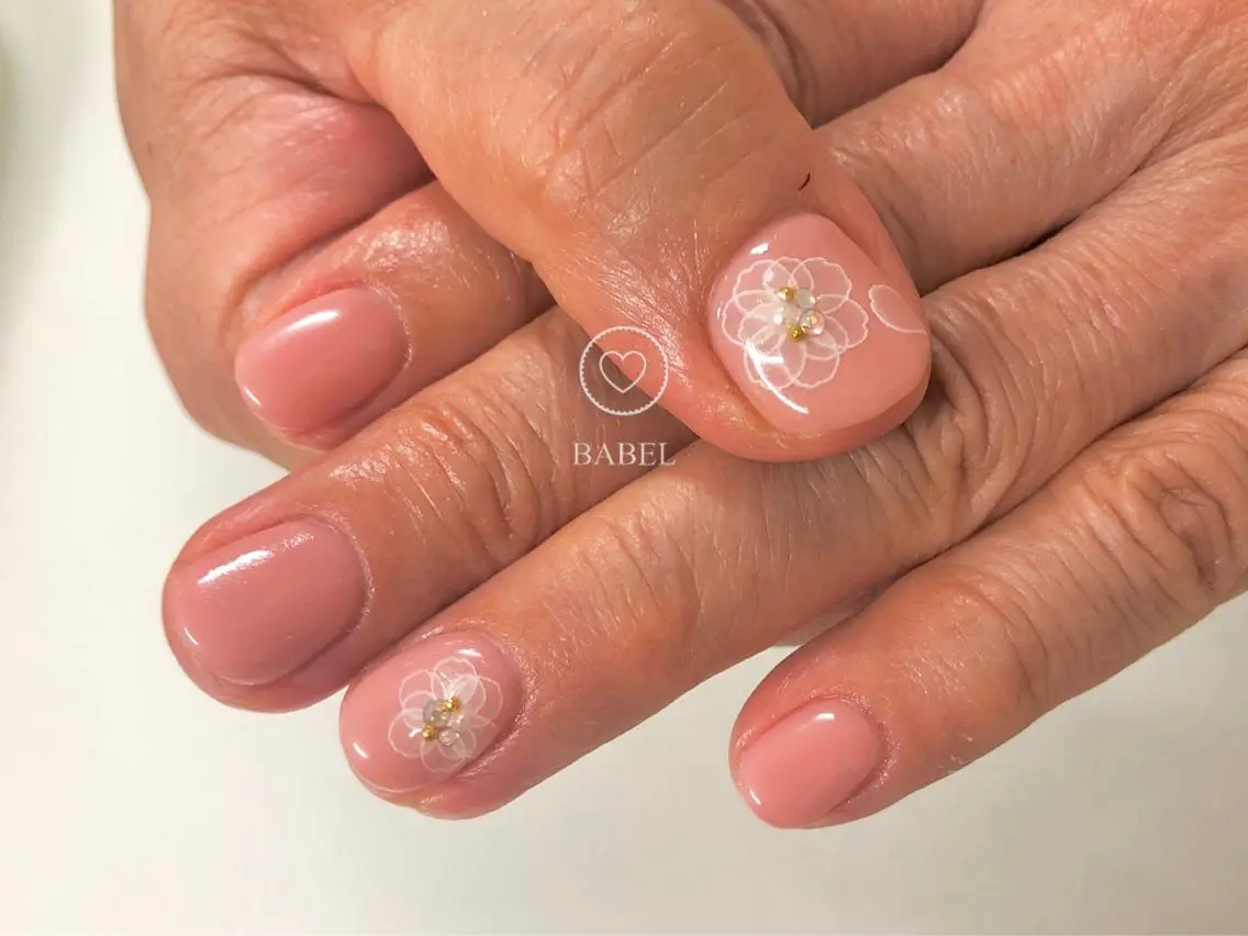 ネイル アートネイル フラワーネイル 春ネイル ハンドネイル 江戸川橋✨BABEL 【バベル】大人可愛いのネイルデザイン
