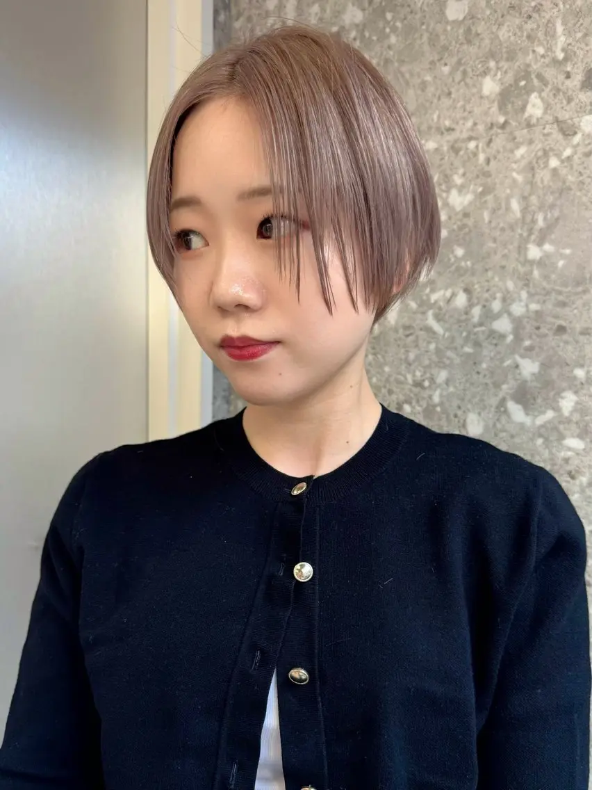 ショート ミルクティーベージュ レイヤー/あげは🎀のヘアスタイル