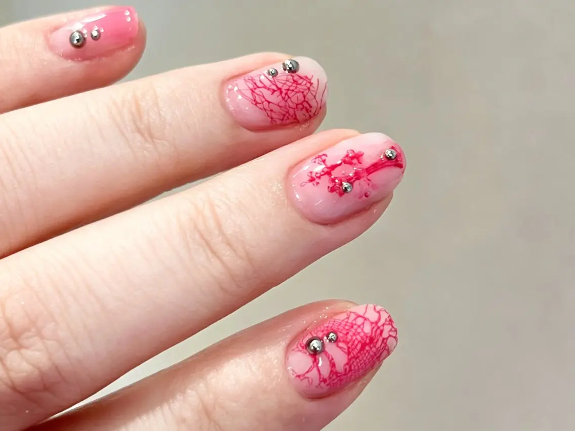 ネイル アートネイル オーロラネイル チークネイル クリアネイル 長さ出し ハンドネイル Cutie nail salonのネイルデザイン