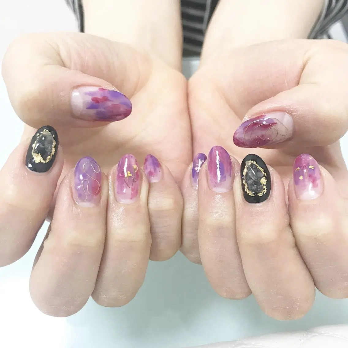 ネイル 板垣 綾乃のネイルデザイン