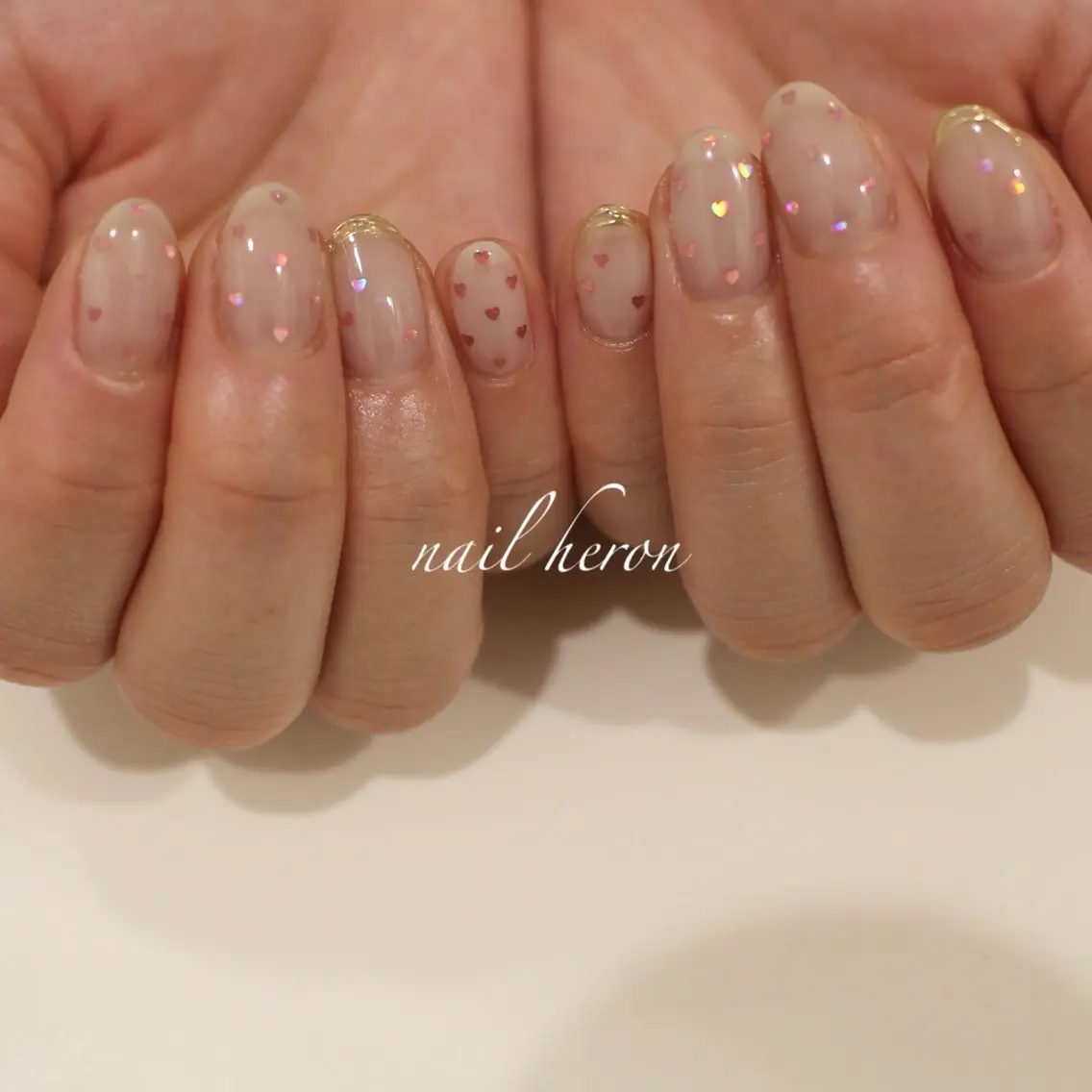 ネイル ハート ホログラムネイル ハンドネイル saki_ nail heronのネイルデザイン