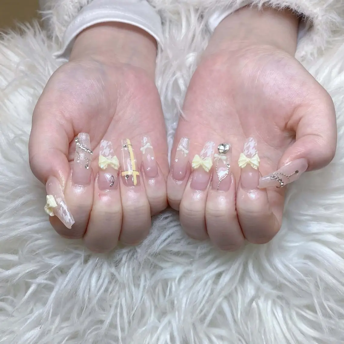 ネイル ハンドネイル Anh ゴテゴテネイルのネイルデザイン