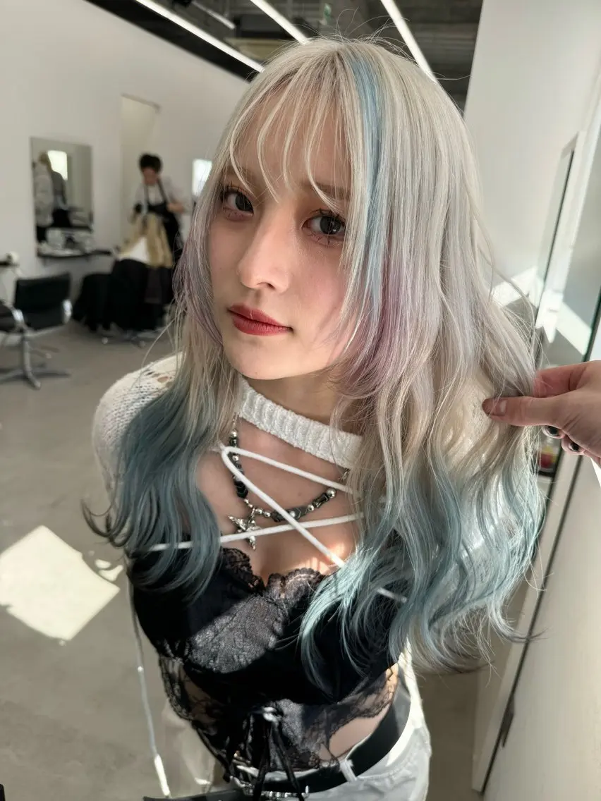 カラー ブリーチ ケアブリーチ ブリーチ/ハイトーン 名古屋栄 リカのヘアスタイル