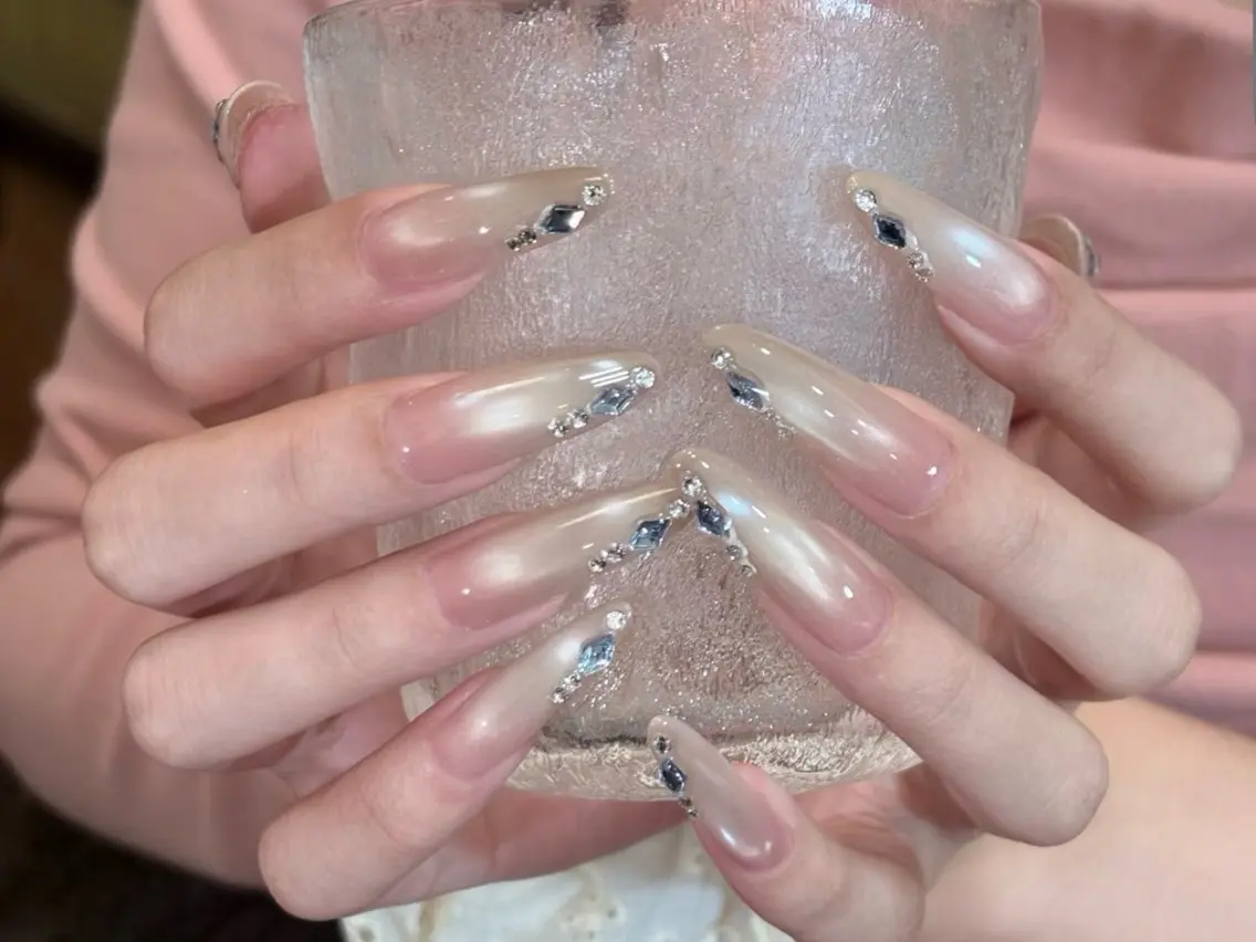 メンズ ネイル メンズ韓国風 オーロラネイル チークネイル 長さ出し フレンチネイル ハンドネイル ハンドケア NEW NAIL 池袋のネイルデザイン
