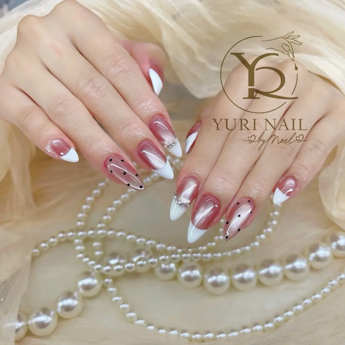 ネイル ハンドネイル フットネイル ハンドケア YURI Nail NARITAのネイルデザイン