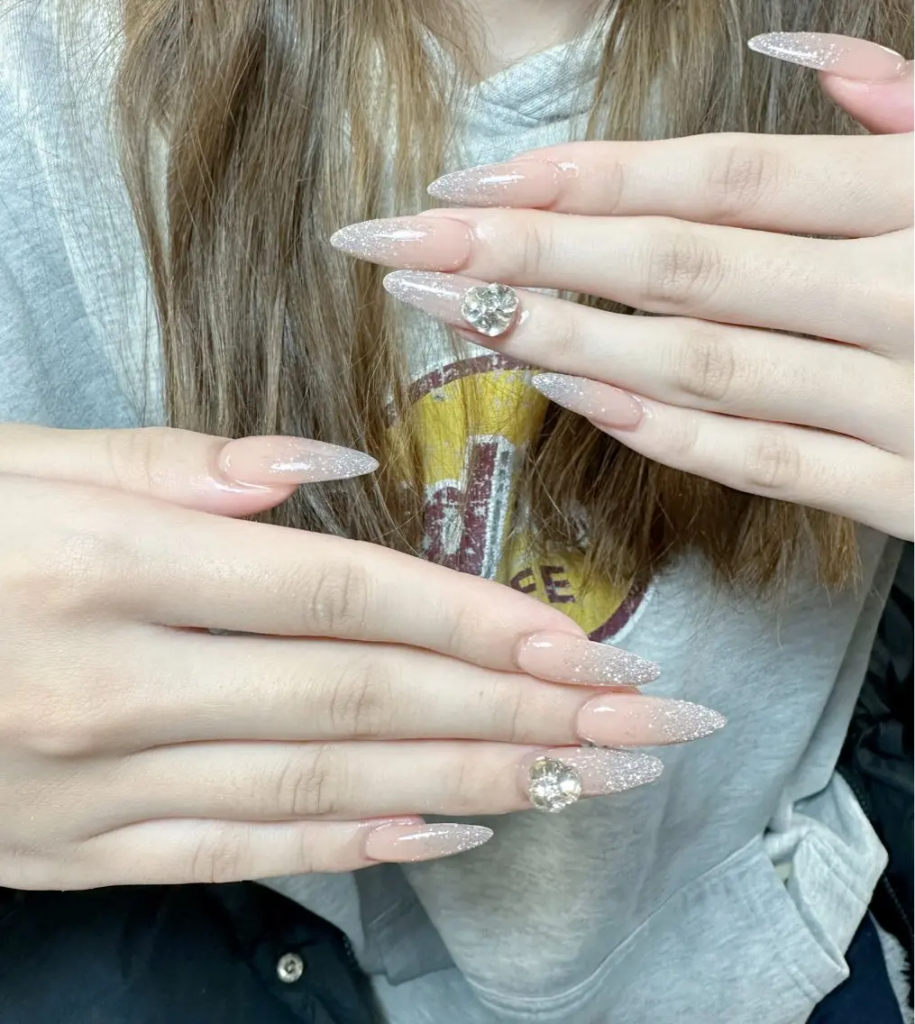 ネイル ハンドネイル 🍄Rina🍄 韓国風ネイルのネイルデザイン